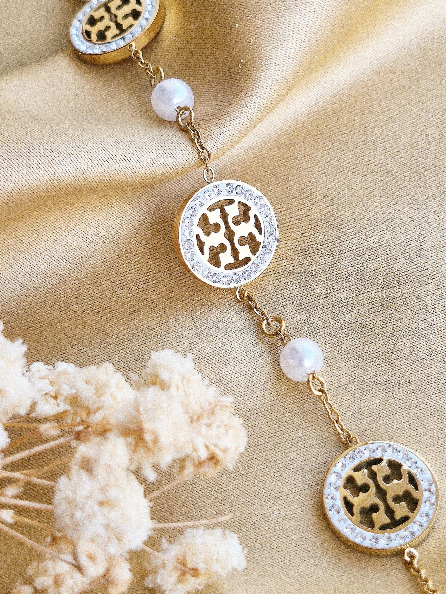 The Gilded Lace Pearl Bracelet