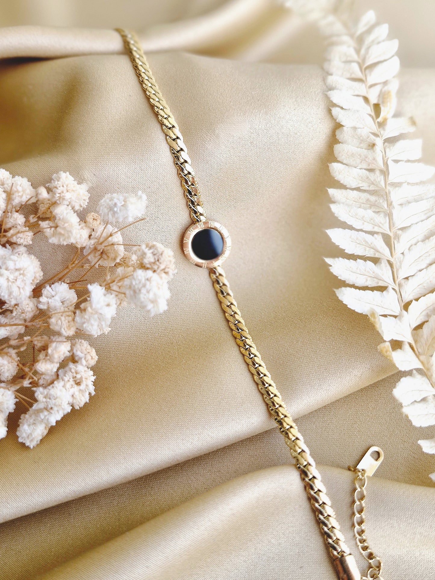 Black Sleek Roman Bracelet