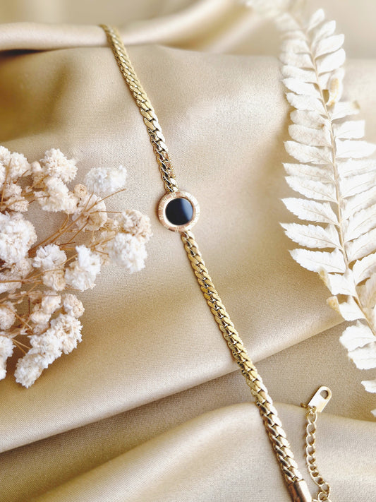 Black Sleek Roman Bracelet