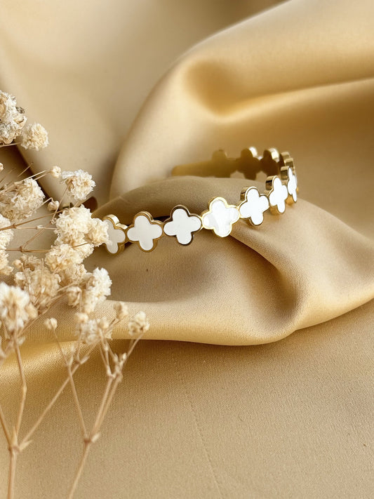 Van Cleef Adjustable Handcuff – White